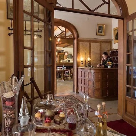 Scharff Hotel 3*