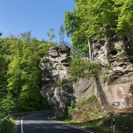 Scharff Hotel 3*